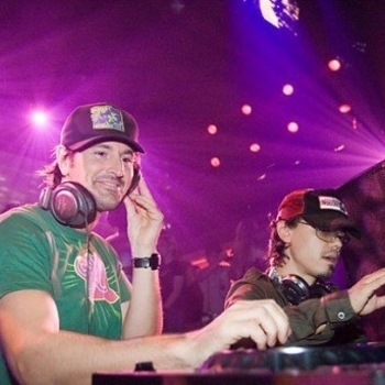 Housequake & Anita Kelsey - Shed My Skin