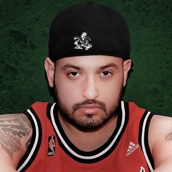 Henrix - Here I Come Put Em High