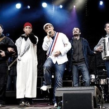 HK et les Saltimbanks - Le Troubadour