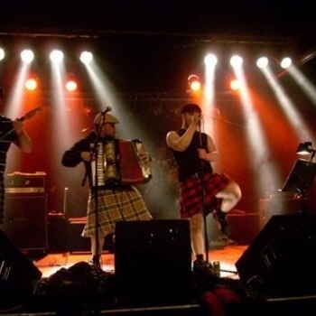 Happy Ol'McWeasel - Drunken Sailor