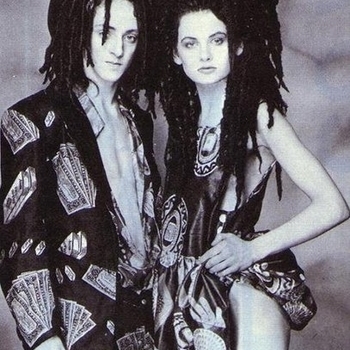 Haysi Fantayzee - John Wayne Is Big Leggy