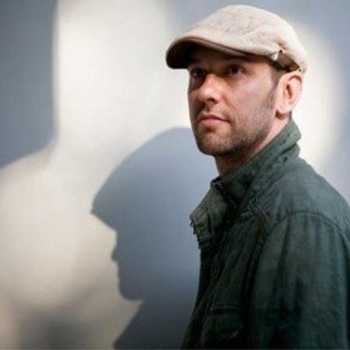 Henrik Schwarz feat Recondite Schwarz - Motion (OST из "Новый Папа / The New Pope")