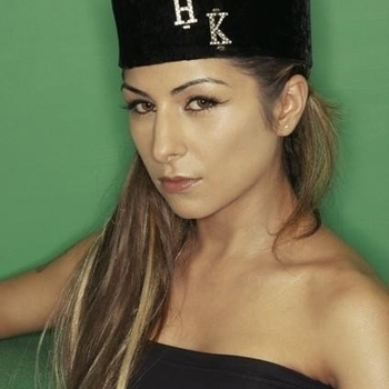 Hard Kaur - Char Baj Gayi (Party Abhi Baaki Hai)