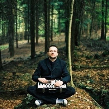 Harmonic 313 - Dirtbox