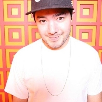 Light Year - 5 Girls (Harvard Bass Remix)