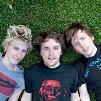 Hund am Strand - Frühling