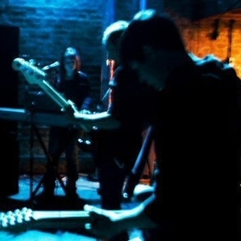 I Hear Sirens - Deception Has A Way With Words