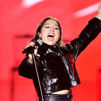 Jeanne Added and Izia - Chevaucher (Citadelle 2019)