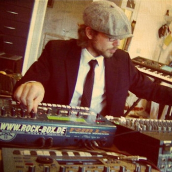 Ibiza Groove Squad and Linda Axelsson - Weekend Lover (Extended Mix) (Ibiza Opening Party 2023)