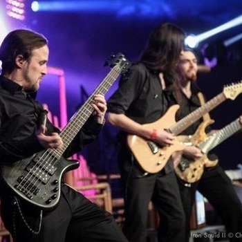 In Uchronia - Here and Now (Seed)