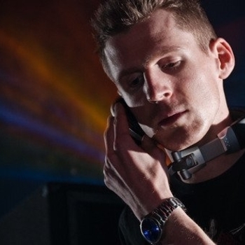 sander presents - J Scott G vs Imprintz & Kloe - Renegade Master 2011 (Original Mix)