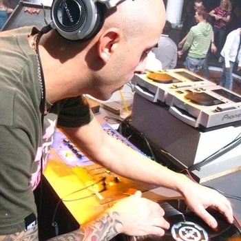 Albert Kraner vs Instigator - Instigator Vs Albert Kraner - Spirit Of The Music