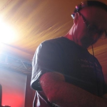 I-Robots - Brother Man (Red Axes Remix)