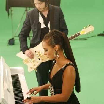 Артист Jack White & Alicia Keys