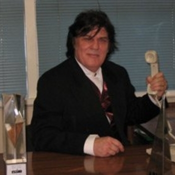 Артист John Clifford White