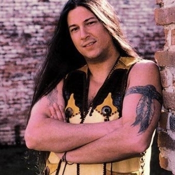 John West - Puerto Amor