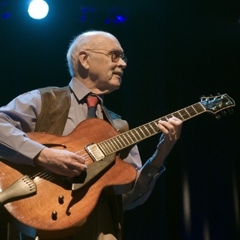 John Scofield and Jim Hall, Terry Clarke - Sanctity (Live at Town Hall, New York, 1990)