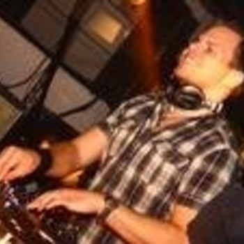 JP Bates - Wayfinder (Cut From MIKE Set)-enTc