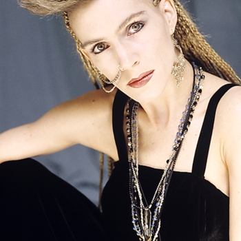 Jane Child - Don't Wanna Fall in Love [s1.e09.] (мелодия из сериала ''Королевы крика'' / ''Scream Queens'')