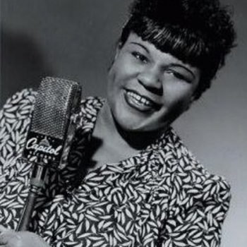 Julia Lee - Christmas Spirits