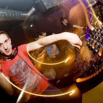 Jon O'Bir feat. Julie Harrington - Never Enough