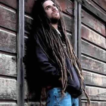 Jah Sun - A Heart Like a Lion (feat. Peetah Morgan)