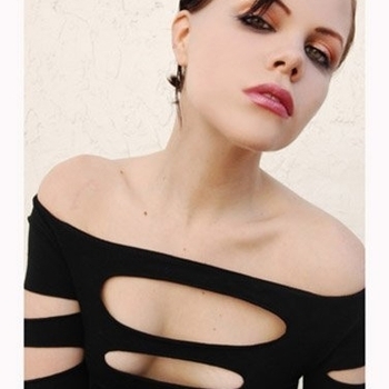 Jillian Ann - Know Us [Original Mix From Bruce Somers Of Kidneythieves]