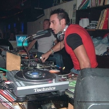 Art of Fighters - The Beat Can't Change (Javi Boss Remix)