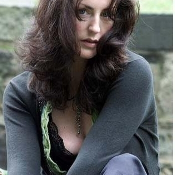 Julienne Taylor - Here There And Everywhere