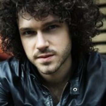 Jack McManus - Bang on the Piano