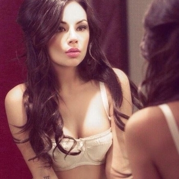 Janel Parrish - Rainy Day (Bratz: The Movie / Братц 2007)