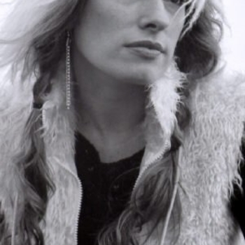 Julia Messenger - Telepathy