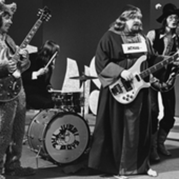 Jussi & The Boys - Hän kuudentoista on (live)