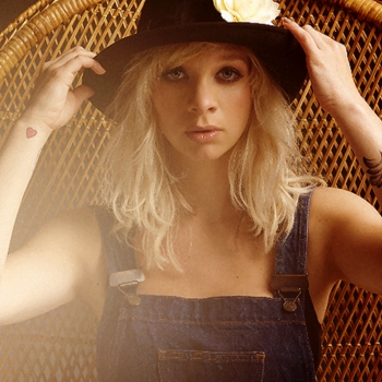 Jacqueline Govaert - Overrated