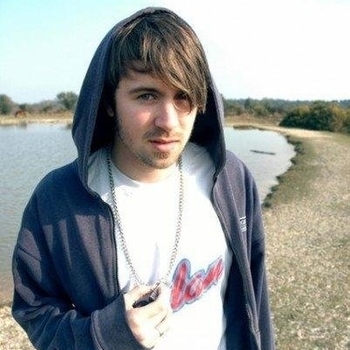 Jay Jay Pistolet - Bags of Gold (Саундтрек из фильма "Молокососы / Skins") (Сезон 5) (Серия 1)