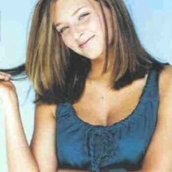 Junia - It's Funny (Radio Version)