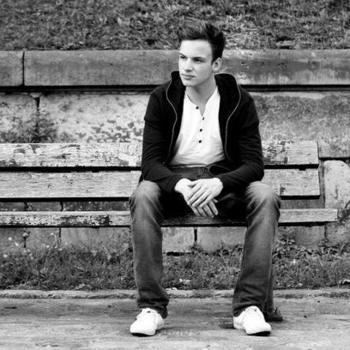 Jonas Woehl, Anna Leyne - Paperwall (Solee Remix)