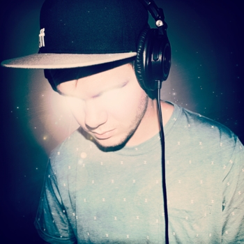 Wontolla, Kasger and Limitless - Miles Away