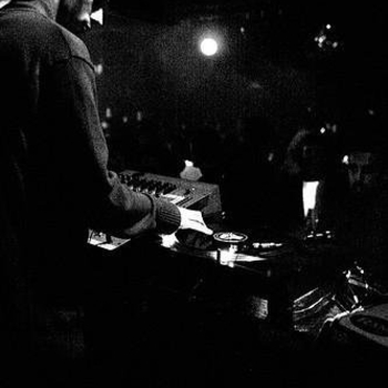 Kryptic Minds & Youngsta - Cold Blooded