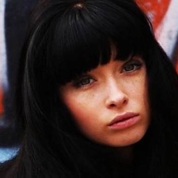 Витя Ак 47 и Кендра - Костюм от адидас,в кармане кента пачка