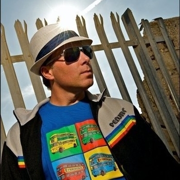 Krafty Kuts - Who's Da Man (Саундтрек из фильма "Костолом / Mean Machine")