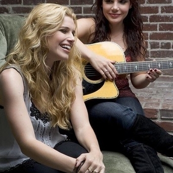 Karmina - Satisfied (из сериала "Милые обманщицы" / "Pretty Little Liars") (4 сезон, 15 серия)