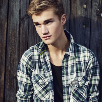 Kristoffer Rahbek - Hate That I Love You