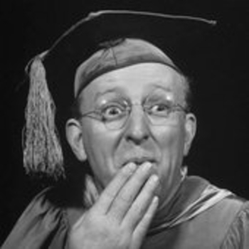 Kay Kyser & His Orchestra - Praise The Lord And Pass The Ammunition (Album Version)