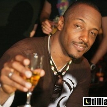 Артист Keith Thompson