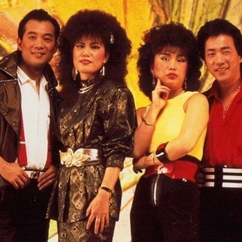 Koreana - Hand In Hand