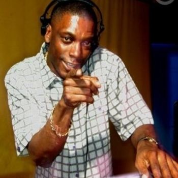 Kenny Ken - Fight The Struggle Feat Stevie Hyper D (Alter Ego, Rico & Scoop Remix)