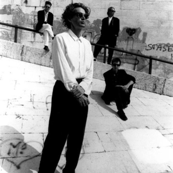 Kissing The Pink - Dream Dream