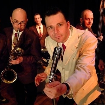 Knockout Greg & Blue Weather - I''m Through