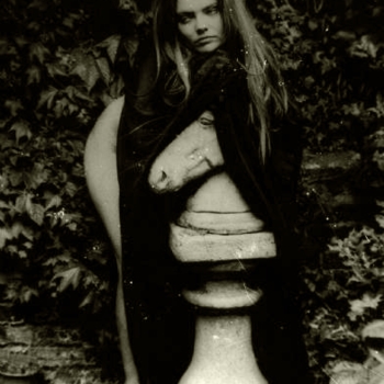 Katharine Blake - Lilly White, Comely Queen